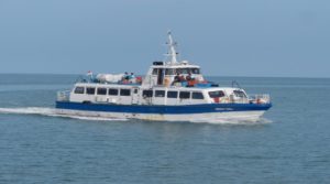 Salah Satu Kapal Ferry Penghubung Lingga-Tanjungpinang. Foto KP