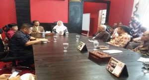 Temu ramah DPRD Kepri bersama keluarga almarhum Sofyan Syamsirdi kantor DPRD Kepri, Dompak Tanjungpinang, Rabu (8/6). Foto Prokepri.com