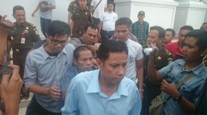 Tersangka Sinaga kasus Bansos PS Batam di Tengah. Foto Prokepri